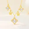 Collar de Trébol de Cuatro Hojas de Nácar para Mujer, Estilo Europeo y Americano de Alta Gama, Diseño Versátil, Cadena para Clavícula Estilo Nicho de Lujo Ligero