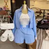 Ropa Femenina Europea y Americana Otoño 2025 Nuevo Dulce y Fresco Rayas Solapa Manga Corta Camisa Cintura Alta Delgados Shorts Conjunto de Dos Piezas