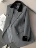 Blazer cruzado de alta gama versátil para el día a día para mujer, de Amazon Europa y América, chaqueta de traje profesional sofisticada en color gris