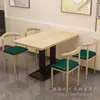 Conjunto de Mesa e Cadeiras para Restaurante de Fast Food para Uso Comercial, Adequado para Lojas de Hot Pot Picante e Macarrão, Restaurantes, Chá de Leite, Sobremesas, Lanches e Espetinhos Fritos, com Mesas e Cadeiras Espessadas