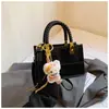 Bolsas Texturizadas para Mulheres Primavera 2026 Nova Bolsa Transversal Estilosa Bolsa de Mão Fashionable Bolsa Quadrada Pequena Bolsa Quadrada Pequena Tendência de Alto Valor