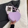 Bolso Cuadrado de Hombro Cruzado de Color Contrastante con Textura Simple Personalizada de Corazón de Durazno Lindo Tendencia Nueva 2026 Moderno