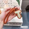 26 Letras Inglesas Llavero de Cuero para Coche Iniciales Exquisito Gama Alta Pareja Colgante para Mochila Escolar Regalo Venta al por Mayor