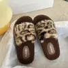 Pantuflas Peludas de Suela Gruesa para Uso Exterior de Mujer 2025 Otoño e Invierno Nuevas Estampado de Leopardo Peludas Celebridad de Internet Hogar Una Correa Zapatillas de Algodón