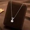 Nova Coleção Atacado Colar Feminino Aço Titânio Luxo Leve Temperamento Gargantilha Pérola Letra Pingente Vintage Moda Corrente Clavícula