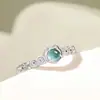 Anillo de Zirconia con Uvas Geométricas Plateadas, Lujo Ligero, Sensación de Alta Gama, Diseño de Nicho, Adecuado para Uso Diario, Compacto, Venta Directa del Fabricante