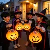 Balde de abóbora de Halloween, balde de abóbora portátil com luz, decoração de luz de abóbora brilhante, balde portátil de doces de abóbora com luz quente para comércio exterior