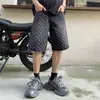 Shorts Masculino Novo Estilo Americano de Verão, Marca da Moda, Design Jacquard Fino, Corte Solto Nichado, Calças Esportivas Casuais de Cinco Pontos