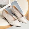Zapatos de mamá de suela blanda de cuero suave primavera/verano 2023 nuevos zapatos de mujer cómodos de talla grande zapatos de cuero para mujeres de mediana edad y mayores sin cordones