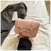 Bolsa de ombro única de nicho coreana bolsa feminina nova estilosa ins bolsa quadrada pequena moda para ir ao trabalho bolsa de axila com laço