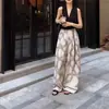 25157 Big Aimei Yiyuan 2025 Verano Nuevo Estilo Moderno Cuello en V Sin Mangas Top Adelgazante Pantalones Sueltos de Pierna Ancha para Mujer Moderno