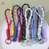 Lanyard de encaje colorido para teléfono móvil 2026 nuevo modelo hecho a mano anti-pérdida anti-caída correa corta de muñeca cadena de teléfono móvil llavero