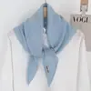 Cachecol Triangular 100% Lã Pura para Mulheres no Outono e Inverno, Cachecol de Tricô Versátil de Cor Pura Quente, Xale, Cachecol de Alta Qualidade