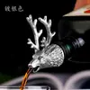 Cabeza de Animal Aleación Cuadrícula Salvaje Cabeza de Ciervo Sagrado Vertedor de Vino Vertedor de Vino Cabeza de Ciervo Boquilla de Vino Elegante Vertedor de Vino Elegante