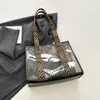 Bolsa Transparente de Grande Capacidade Feminina 2026 Primavera Novo Estilo Fashionável Bolsa de Gelatina PVC Bolsa Tote Casual para o Dia a Dia Bolsa Mãe-Filho