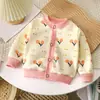 Cardigã de Tricô Infantil 2026 Outono/Inverno Novo Suéter Versátil para Meninos e Meninas Bebê Quente Espesso Roupa Externa Cardigã