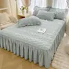 Saia de cama acolchoada Classe A, peça única, novo modelo 2025, adequada para todas as estações, capa de cama à prova de poeira, estilo saia de cama, lençol de cama espessado