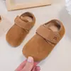 Zapatos de mujer estilo Birkenstock, modernos, de suela gruesa y forro de felpa, nuevos para otoño/invierno 2026, botas de nieve retro, slip-on, antideslizantes, cálidos y con forro de algodón