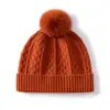 Gorro de cachemira de punto trenzado de color liso, unisex, cálido y grueso, con pompón y diseño que cubre las orejas