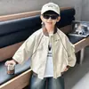 Roupas de exterior da moda e estilosas para crianças e bebês, coleção primavera e outono 2026, jaqueta de corte solto para bebês, jaqueta de baseball estilo coreano para meninos
