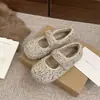 Zapatos de invierno peludos para mujer para uso en exteriores, estampado de leopardo retro, correa única, zapatos Mary Jane con forro de felpa, zapatos cálidos de algodón de suela plana y suave