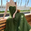 Replicando y mejorando el estilo retro con sentido de diseño en su vestido camisola de encaje plisado. Color como se muestra, talla única, chifón, corte ajustado.