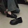 Modernos y versátiles, estos cómodos zapatos de cuero tipo mocasín con tacón grueso de estilo japonés son perfectos para la primavera y el otoño de 2026, ofreciendo un diseño antideslizante y fácil de poner.