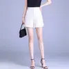 Shorts de Linho Largos Transfronteiriços para Mulheres, Estilo Fino de Verão, Novo Modelo 2026, Adequado para Figuras Baixas, Shorts Casuais Brancos de Comprimento no Joelho