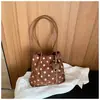 Bolsa tote de poá transfronteiriça de luxo leve 2026 nova moda bolsa de ombro nicho grande capacidade bolsa de mão para o dia a dia