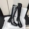 Botas Altas de Tacón Alto con Punta Cuadrada Retro 2026 Otoño/Invierno Adelgazantes para Piernas Aumentadoras de Altura Piel Suave Botas Altas Versátiles para el Trabajo Botas Adelgazantes