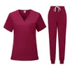 Uniformes de Enfermería Personalizados con Tejido Elástico de Toque Frío, Batas Bordadas, Ropa Médica de Enfermería Ambulatoria, Pequeños Lotes con Mínimo de Pedido Bajo
