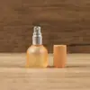 Frasco Spray de 10ml com Tampa de Madeira, Frasco Dispenser Cosmético Fosco, Frasco de Vidro Portátil para Perfume, Frasco Vazio, Tipo Pressão