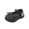 Zapatos de princesa para niñas dulces 2026 primavera y otoño nuevos zapatos negros de cuero para niños, elegantes zapatos para niños pequeños de suela blanda