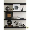 Sala de Estar Minimalista Moderna Nicho de Prateleira Aberta Itens de Decoração de Obras de Arte Quarto Modelo Hotel Estudo Estilo Italiano Mobiliário Macio