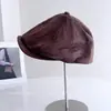 Gorra retro británica de gamuza con visera para mujer, gorra de pico casual versátil y elegante para otoño, boina de moda para usar al revés