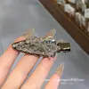 2026 Novo Estilo Coreano Clipe de Cabelo Triangular Brilhante Colorido com Strass Para Franja Lateral Testeira Clipe Jacaré Acessório de Cabelo de Luxo Leve