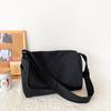 Estilo Japonés Vintage Estilo Mori Artístico Combinable Casual Color Sólido Gofrado Bolso Cruzado para Estudiante de Niña Estilo Coreano Bolso de Hombro