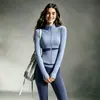 Conjunto de Dos Piezas para Yoga para Mujer Chaqueta de Color Bloque con Cuello Alto y Cremallera Pantalones de Fitness de Cintura Alta Levanta Glúteos Set Deportivo de Running de Secado Rápido
