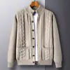 Nuevo cárdigan de punto con solapa para hombre, primavera y otoño, transfronterizo, simple, moda casual, color liso, prenda exterior para hombre, 2026