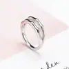 Diseño de nicho explosivo Anillo de moda al por mayor Red social textura de moda articulación doble irregular Anillo de fundición de acero de titanio