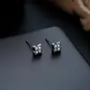 Pendientes de Trébol de Cuatro Hojas Transfronterizos para Hombre, Modernos y a la Moda, Tachuelas con Diseño Único para Mujer, Joyería para Orejas Versátil al por Mayor