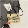 Moda Praia Simples e Estilosa Bolsa de Palha para Praia para Mulheres 2026 Nova Coleção Primavera Bolsa Pequena tipo Balde Cesta