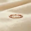 Anillo de Banda Delgada Plata Art Origin Plata de Ley S925 Separador Cuadrado Incrustado con Pequeños Diamantes para Mujer Estilo Europeo y Americano Exquisito Anillo de Dedo Versátil Apilable