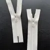 Não. 3 dentes de resina zíper Nº. 3 plástico borracha dente zíper luva topo gola punho bolso barra de calça zíper