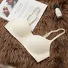 Sujetador líquido de base invisible de una pieza con escote bajo para mujer, estilo de verano fino, tacto nude, sin costuras, soporte suave, sujetador elevador y anti-caída