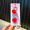 Pingente de Corrente de Celular Morango com Contas para Meninas, Ornamento de Bolsa com Bola de Pelo, Chaveiro, Doce Pequeno Presente Atacado