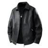Jaqueta Masculina Nova de Couro, Corte Slim, Estilo Fino para Outono e Inverno, Casual, Forrada com Fleece, Espessa, Gola Lapela, Casaco Masculino para Meia-Idade, Modelo Novo
