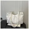 Bolso tote transfronterizo de moda y estilo dulce para mujer, nueva colección de verano 2026, bolso de hombro ligero plisado, bolso de axila de moda