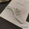 Pinza de Garra Grande Plateada Estilo Minimalista para Cabello Fino, Pinza para el Cabello de Metal con Diseño de Nicho para Mujeres con un Toque de Lujo