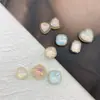 Nova cor quadrada de fundo plano para joias, transparente, diamante, laço de amor, aplique, grampo de cabelo de personalidade, acessórios DIY para roupas